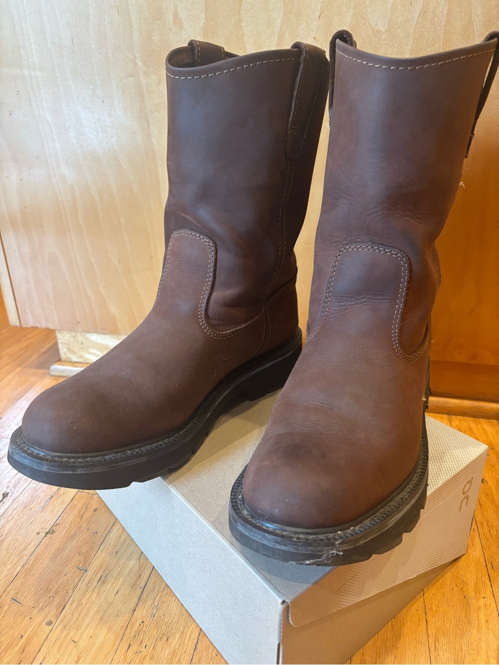 Wolverine Work Boots - Wellington Leather  size 9.5 Extra wide Men's